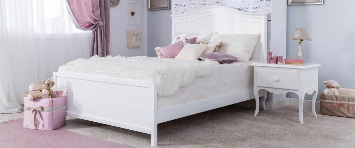 Sophia Sophia White Finish Youth Furniture