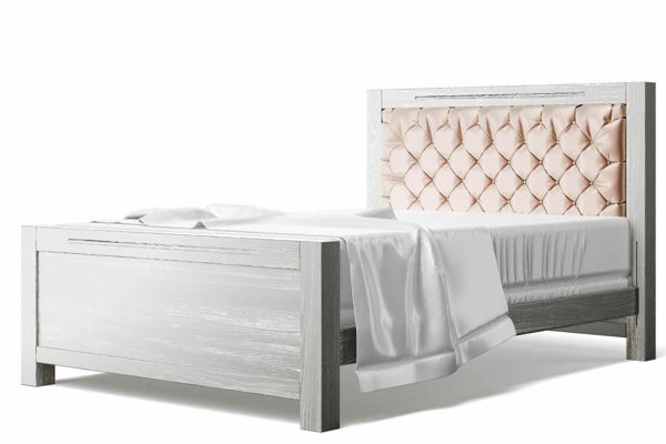 Picture of Ventianni Full Tufted Bed