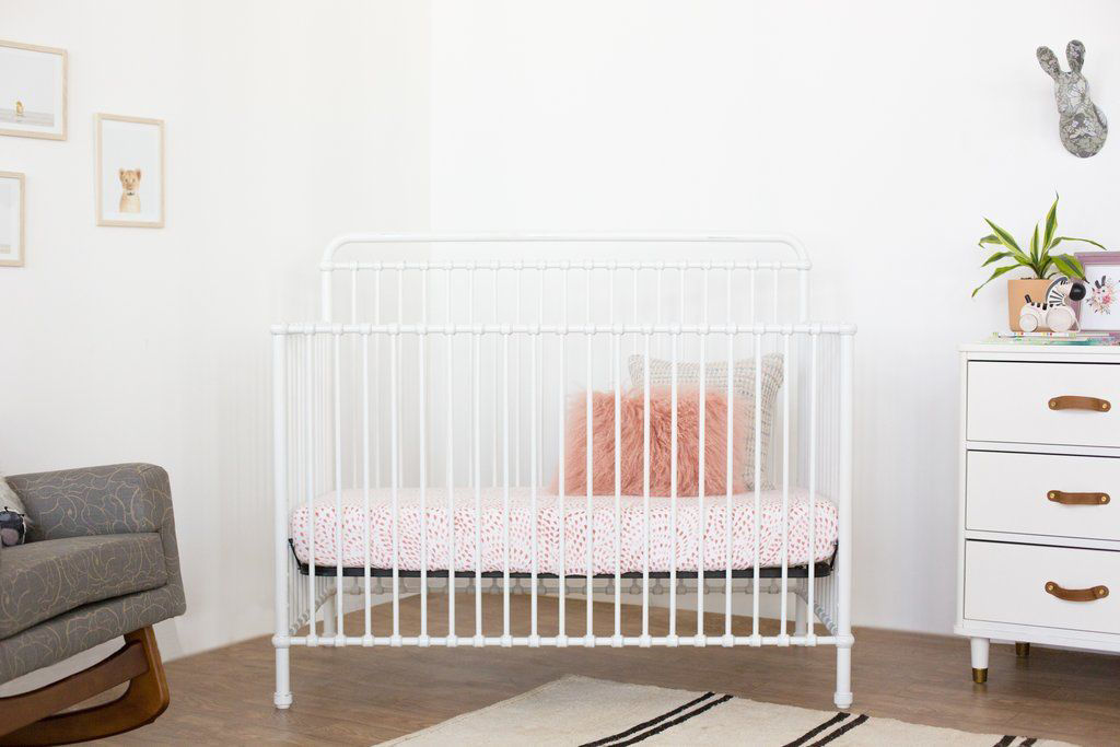 Winston 4 n 1 Convertible Crib Washed White Iron