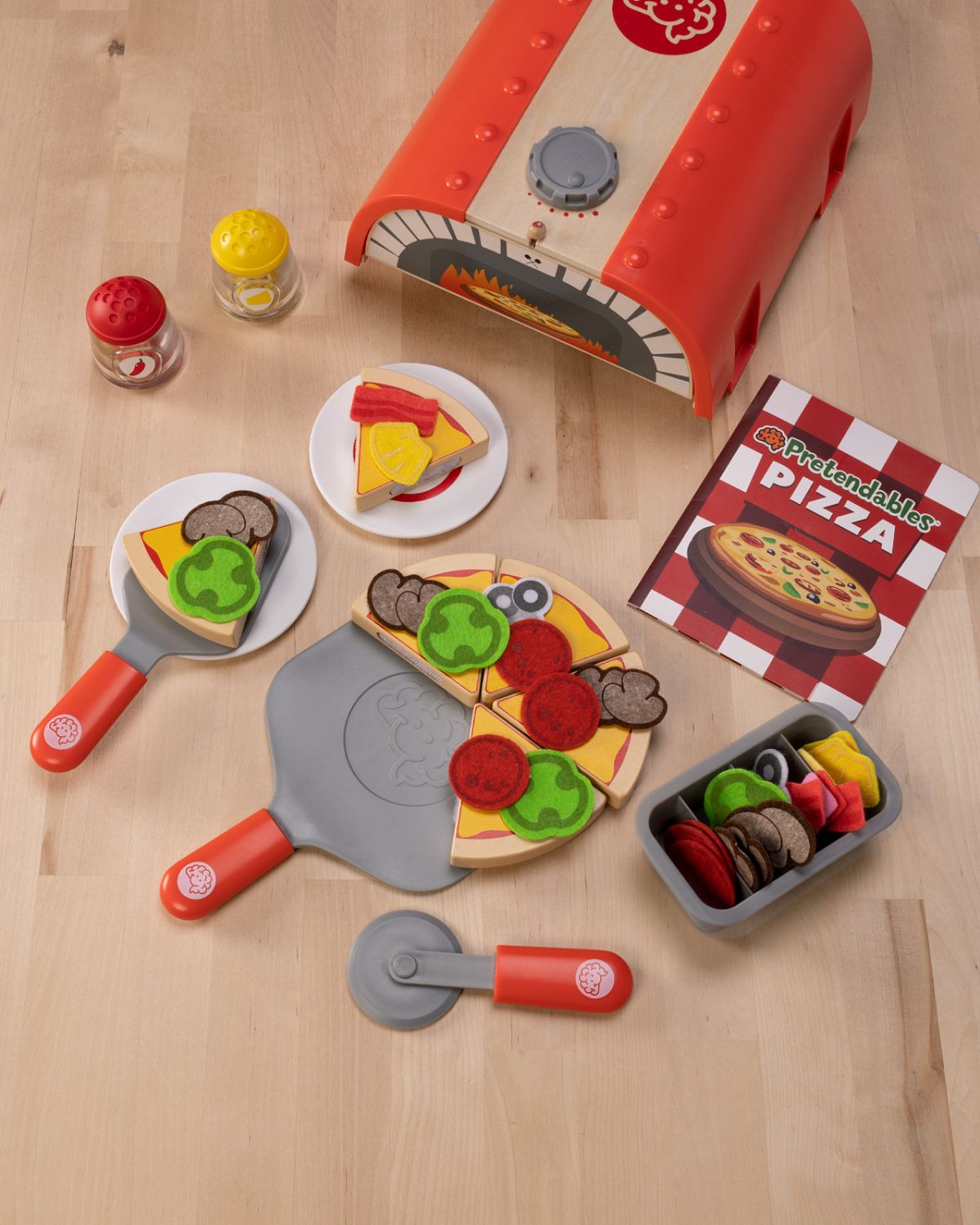 Pretendables Backyard Pizza Oven Set - Elegant Mommy